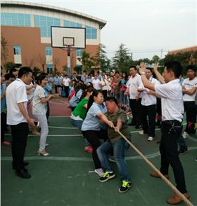 贛州深聯(lián)電路板廠拔河賽勢(shì)新鮮出爐，戰(zhàn)利品你領(lǐng)了嗎？