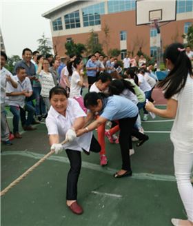 贛州深聯(lián)電路板廠拔河賽勢(shì)新鮮出爐，戰(zhàn)利品你領(lǐng)了嗎？