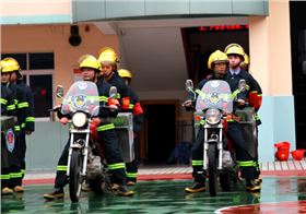 省消防總隊(duì)來訪贛州深聯(lián)線路板廠進(jìn)行安全稽查