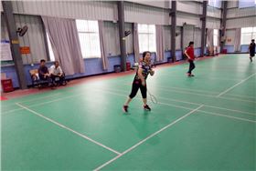 深聯(lián)線(xiàn)路板廠(chǎng)羽毛球比賽進(jìn)行中…