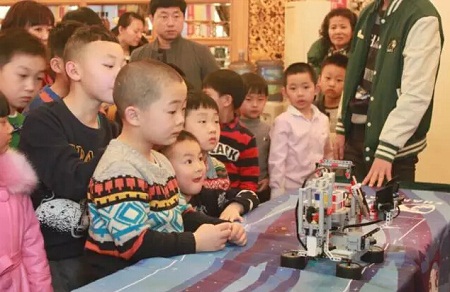 智能機(jī)器人電路板之智能機(jī)器人教育