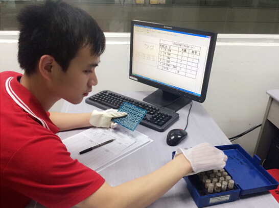 PCB廠榮譽(yù)員工 PCB廠榮譽(yù)員工