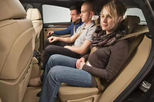 深圳電路板廠：車內(nèi)哪個(gè)座位最安全？90%車主不知道