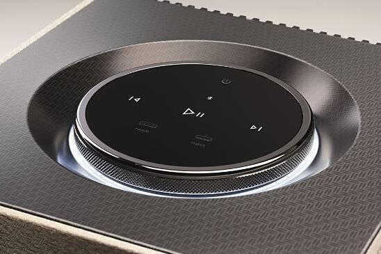 電路板廠之賓利無(wú)線音箱 坐不起豪車但可以感受氛圍