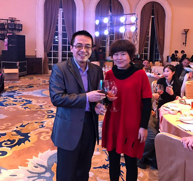 深聯(lián)線(xiàn)路板廠(chǎng)榮獲勤上彩易達(dá)光電2016年“杰出貢獻(xiàn)獎(jiǎng)”