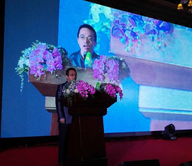 深聯(lián)線(xiàn)路板廠(chǎng)榮獲勤上彩易達(dá)光電2016年“杰出貢獻(xiàn)獎(jiǎng)”