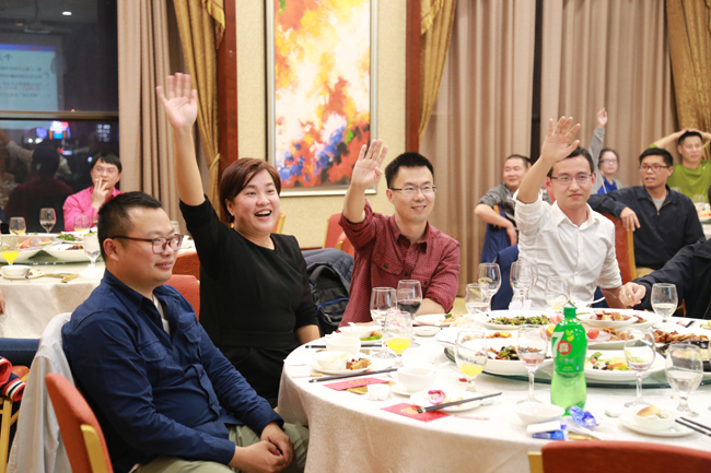 深聯(lián)線(xiàn)路板廠(chǎng)市場(chǎng)部新春聚會(huì)回顧