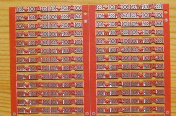 PCB線路板拼版設(shè)計(jì)的五大注意事項(xiàng)