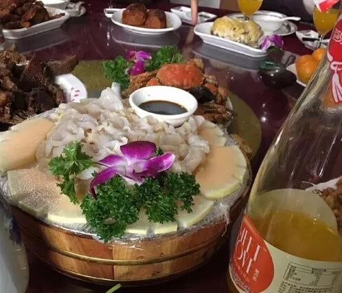 同事結(jié)婚只給100紅包，線路板廠小編都覺得尷尬，結(jié)果…廣東人的評(píng)論亮了，哈哈哈