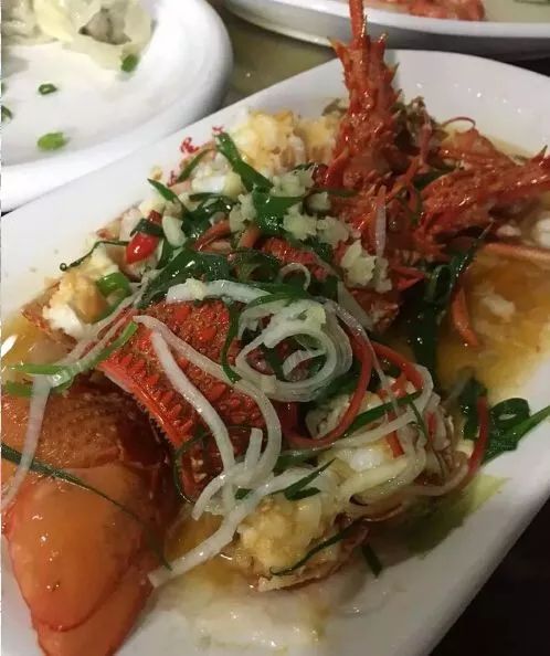 同事結(jié)婚只給100紅包，線路板廠小編都覺得尷尬，結(jié)果…廣東人的評(píng)論亮了，哈哈哈